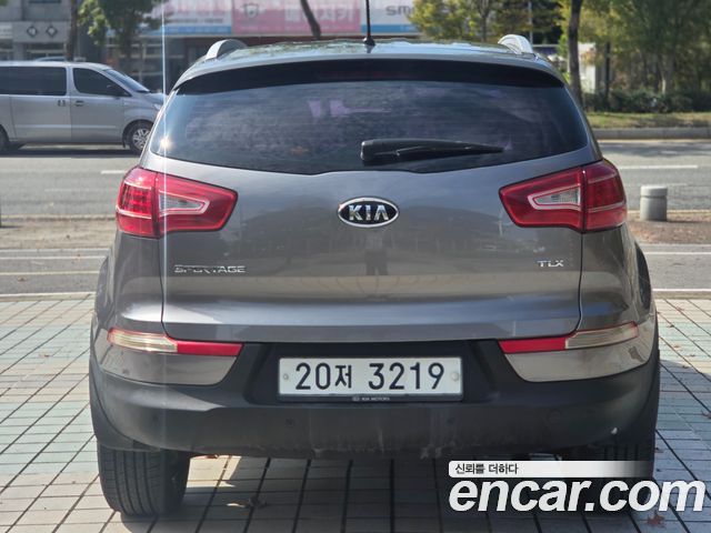Kia Sportage 2012 — photo 3