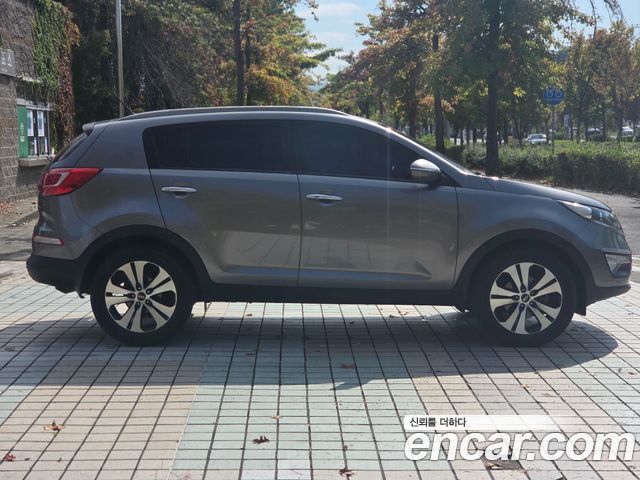 Kia Sportage 2012 — photo 4