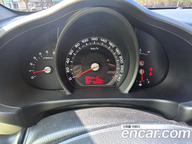 Kia Sportage 2012 — photo 8