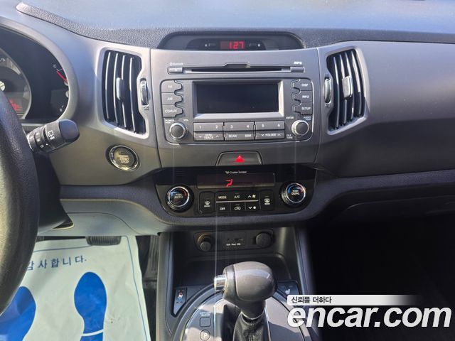 Kia Sportage 2012 — photo 9