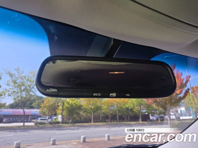 Kia Sportage 2012 — photo 16