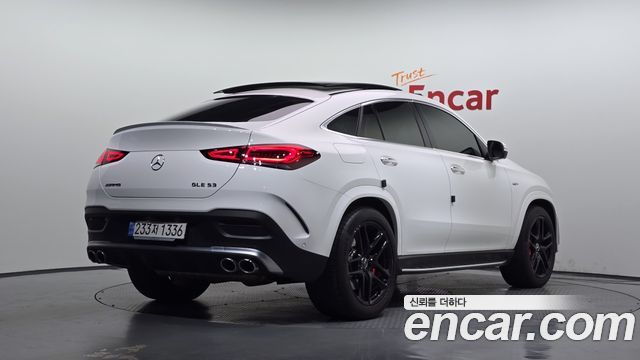 Mercedes-Benz GLE-Class 2023 — photo 2