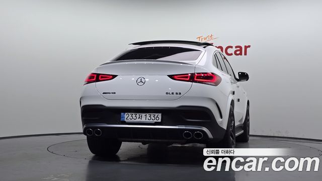 Mercedes-Benz GLE-Class 2023 — photo 4