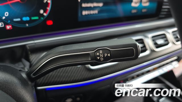 Mercedes-Benz GLE-Class 2023 — photo 12