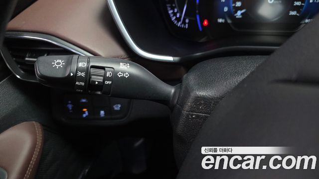 Hyundai Santafe 2020 — photo 32