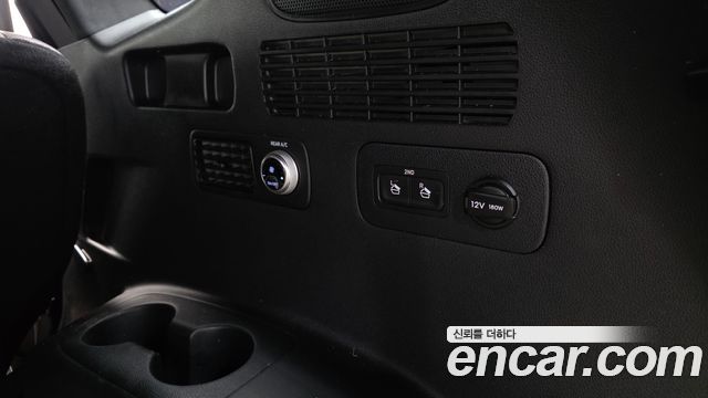 Hyundai Santafe 2020 — photo 35