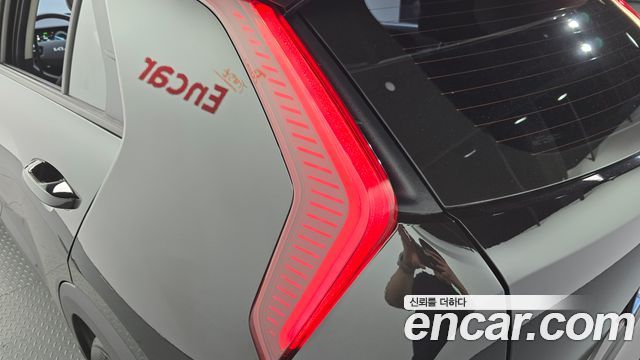 Kia Niro 2024 — photo 9
