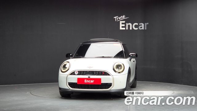 Mini Cooper 2025 — photo 3