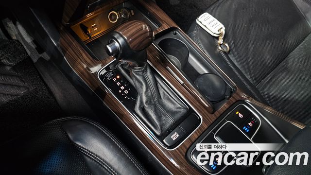 Kia K7 2015 — photo 12