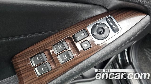 Kia K7 2015 — photo 19