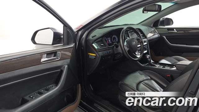 Hyundai Sonata 2019 — photo 13
