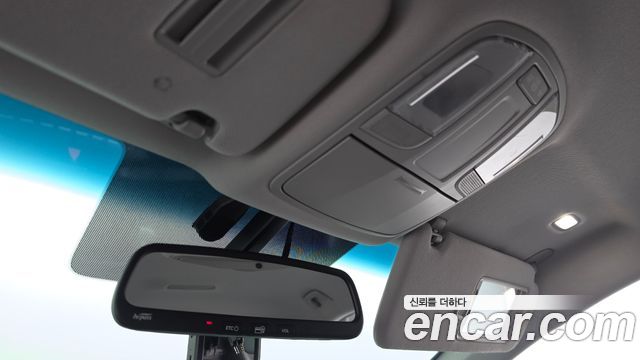 Hyundai Sonata 2019 — photo 25