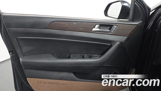 Hyundai Sonata 2019 — photo 14