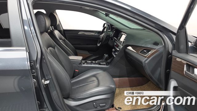 Hyundai Sonata 2019 — photo 16