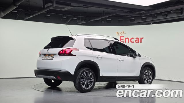 Peugeot 2008 2019 — photo 2