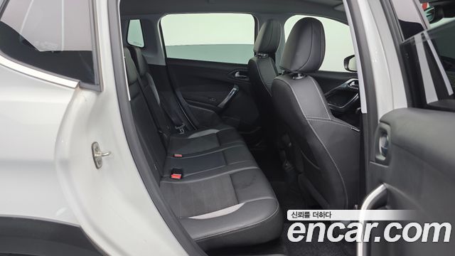 Peugeot 2008 2019 — photo 12