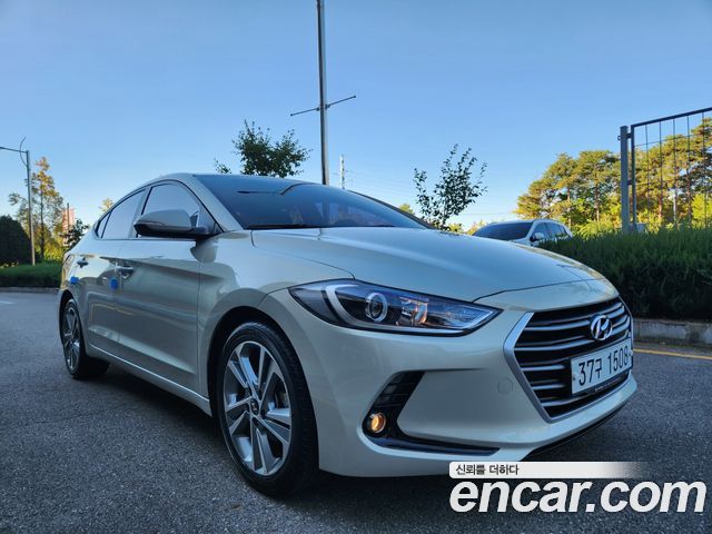 Hyundai AVANTE 2018 — photo 1
