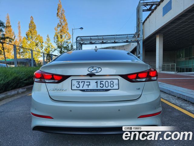 Hyundai AVANTE 2018 — photo 4