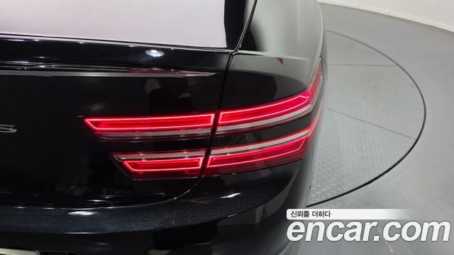 Genesis G80 2022 — photo 9