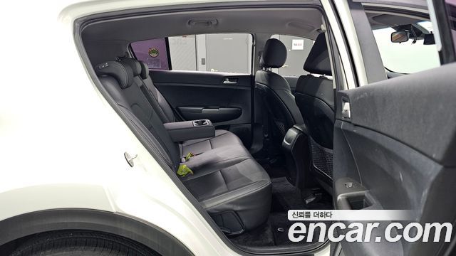 Kia Sportage 2019 — photo 17