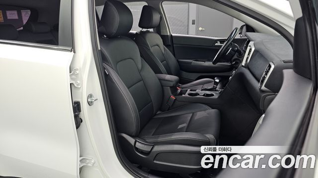 Kia Sportage 2019 — photo 16