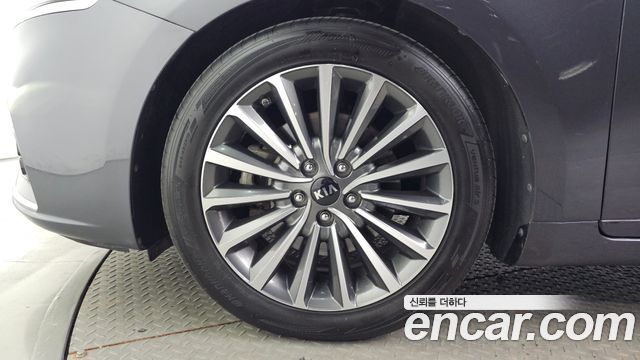 Kia K7 2018 — photo 5