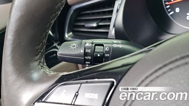 Kia K7 2018 — photo 22