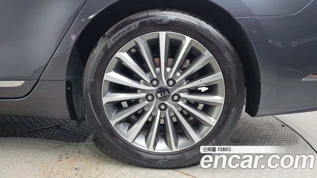 Kia K7 2018 — photo 7