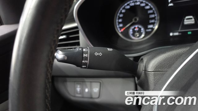 Genesis G70 2022 — photo 29
