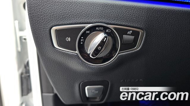 Mercedes-Benz E-Class 2017 — photo 22