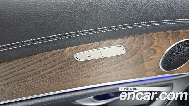 Mercedes-Benz E-Class 2017 — photo 31