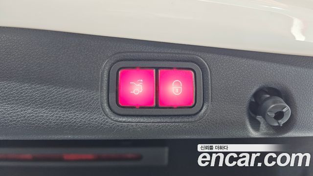 Mercedes-Benz E-Class 2017 — photo 35