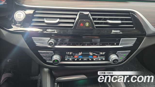 BMW Gran Turismo 2024 — photo 16