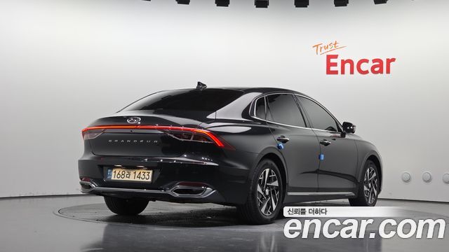 Hyundai Grandeur 2022 — photo 2