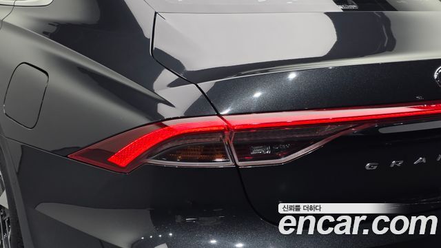 Hyundai Grandeur 2022 — photo 9