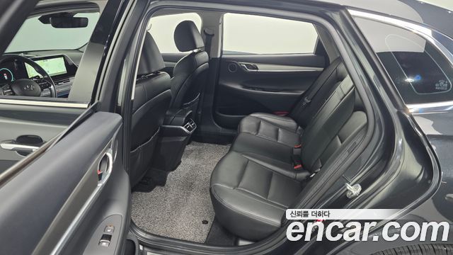 Hyundai Grandeur 2022 — photo 16