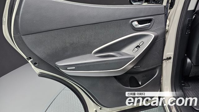 Hyundai Santafe 2014 — photo 15