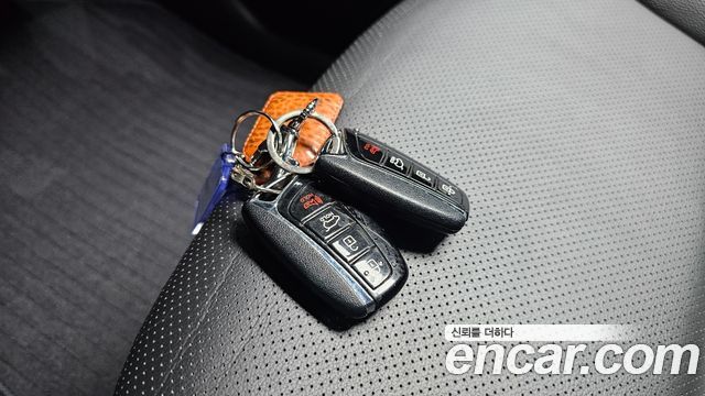 Hyundai Santafe 2014 — photo 33
