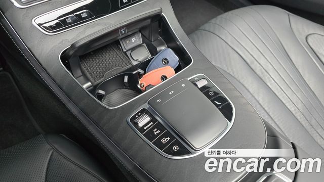 Mercedes-Benz CLS-Class 2023 — photo 12