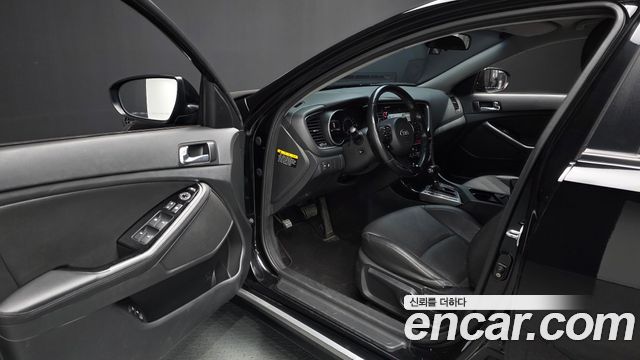Kia K5 2015 — photo 13