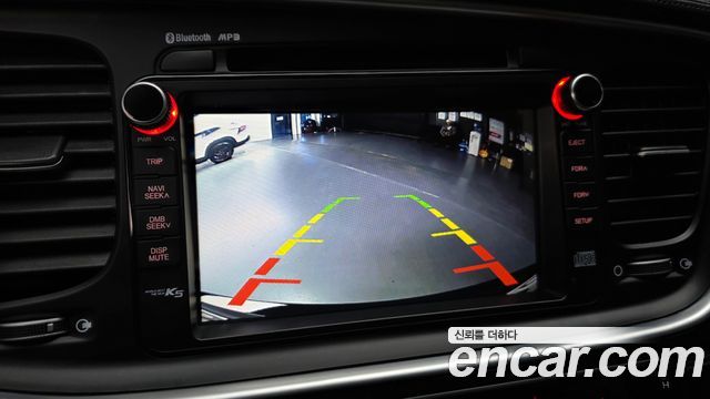 Kia K5 2015 — photo 21