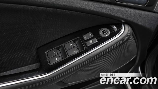 Kia K5 2015 — photo 23