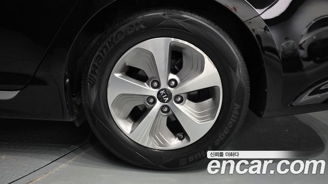 Kia K5 2015 — photo 7