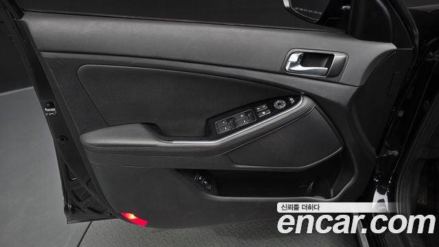 Kia K5 2015 — photo 14