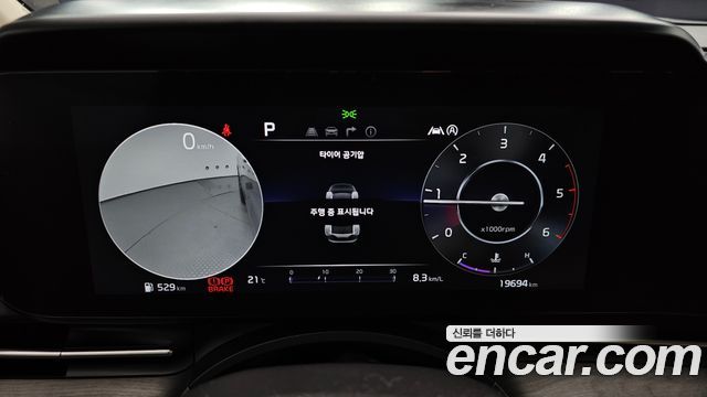 Kia Canival 2023 — photo 11
