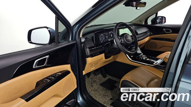 Kia Canival 2023 — photo 13