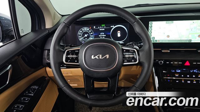 Kia Canival 2023 — photo 19