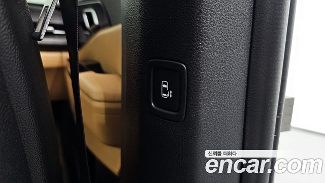 Kia Canival 2023 — photo 25