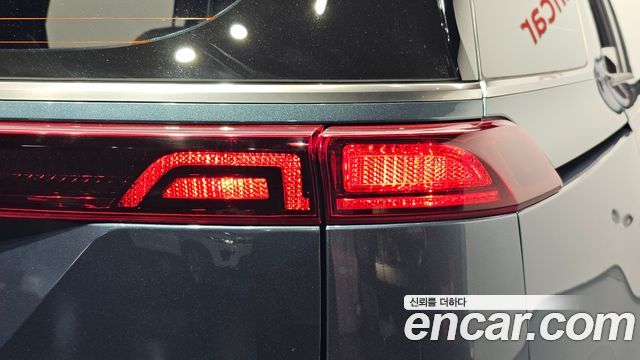 Kia Canival 2023 — photo 9