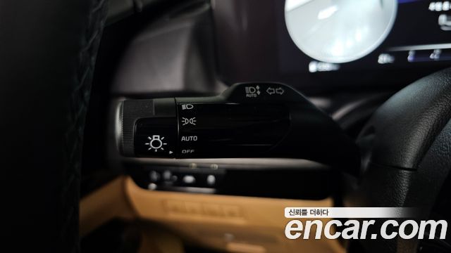 Kia Canival 2023 — photo 30